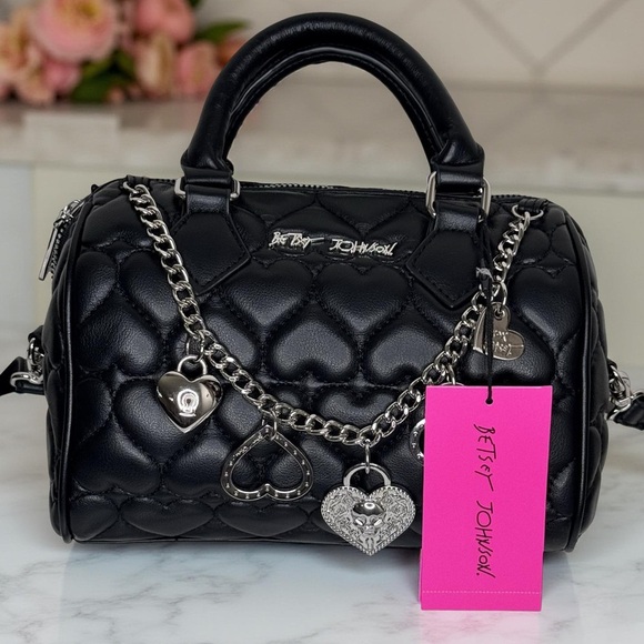 Betsey Johnson Medium Barrel Bag 5 silver heart charms xtra Crossbody Strap NWT - Picture 1 of 11